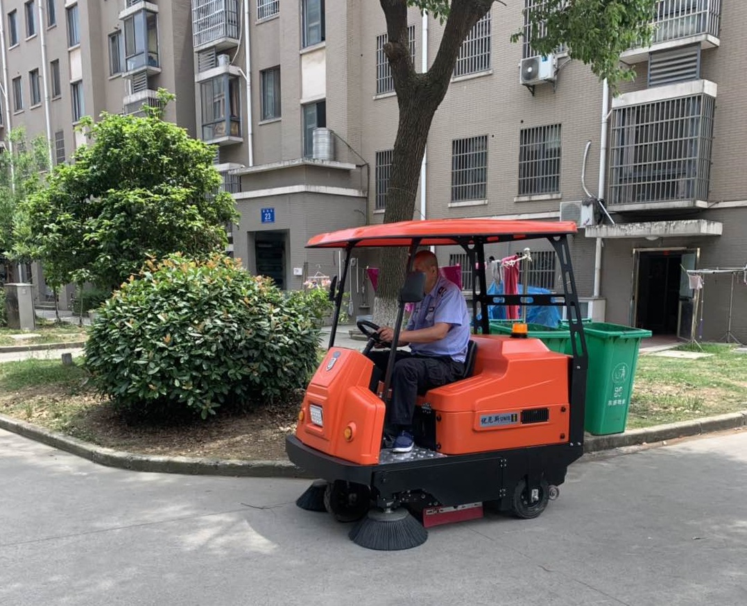 蘇州駕駛式掃地車